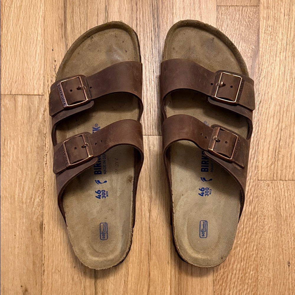 Like New Birkenstock Arizona Oiled Leather Sandals, Size 43